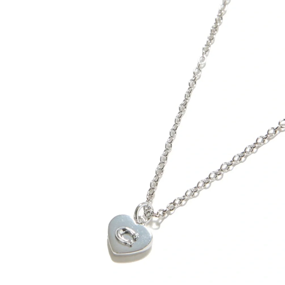 🆕WT COACH Necklace with Heart-Shaped Pendant in Silver